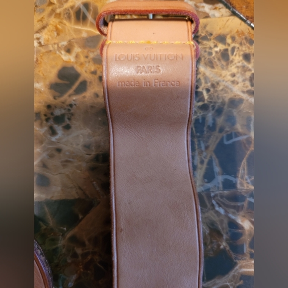 LOUIS VUITTON Leather Bag TAG AND POIGNANT- Brown - Picture 2 of 5